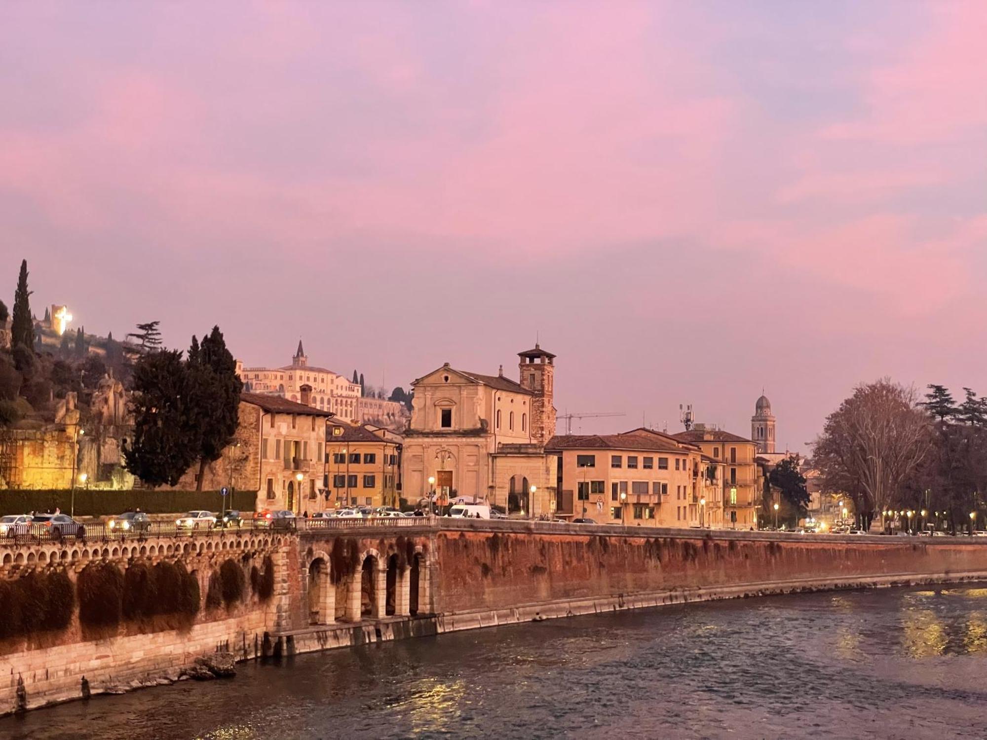 Primavera Al Teatro Romano Verona Exteriér fotografie